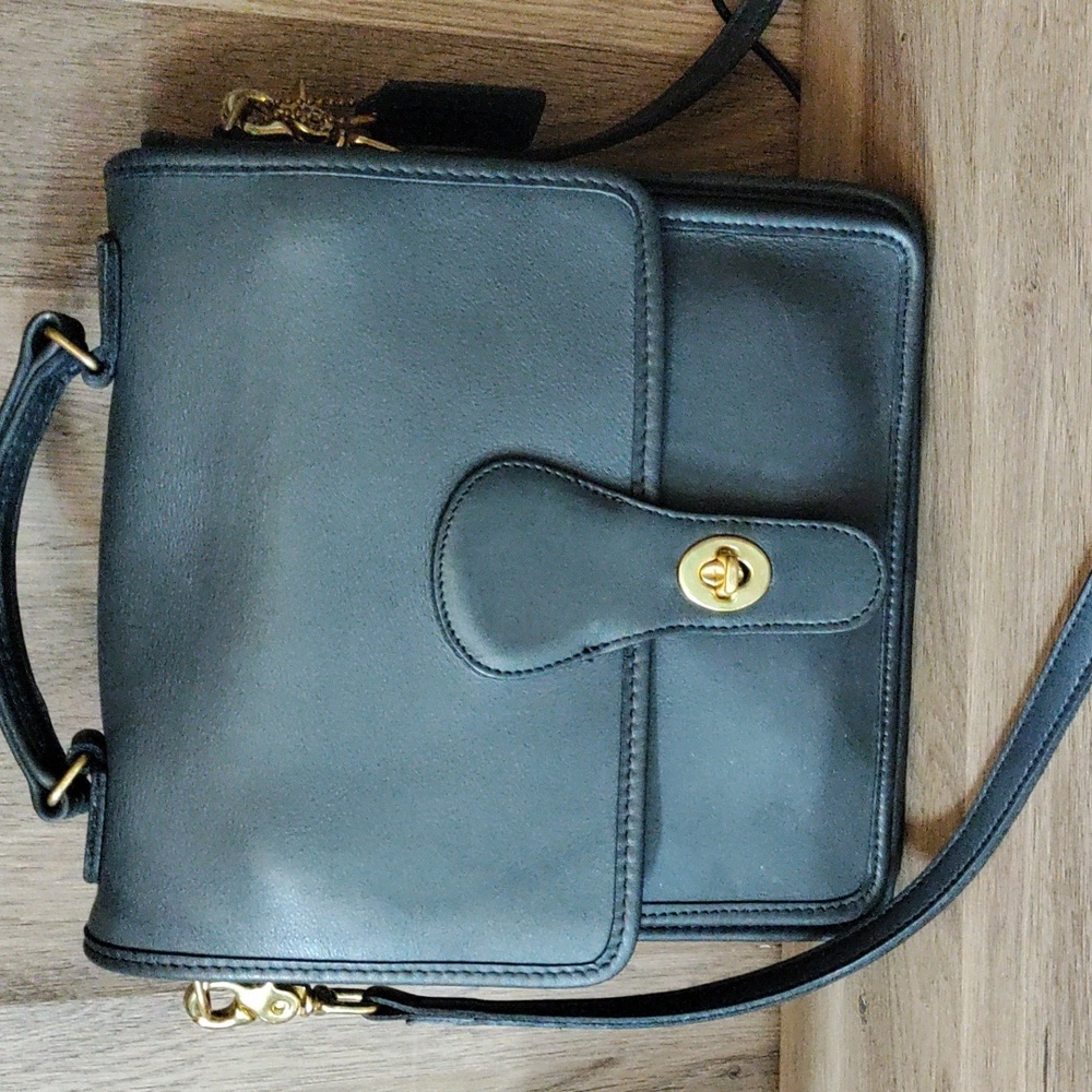 Vintage Coach Station Bag - Navy Blue
